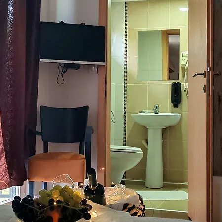 Botel Cruiser Restoran *