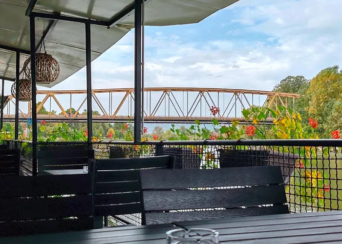 Cruiser Restoran Botel Ćuprija